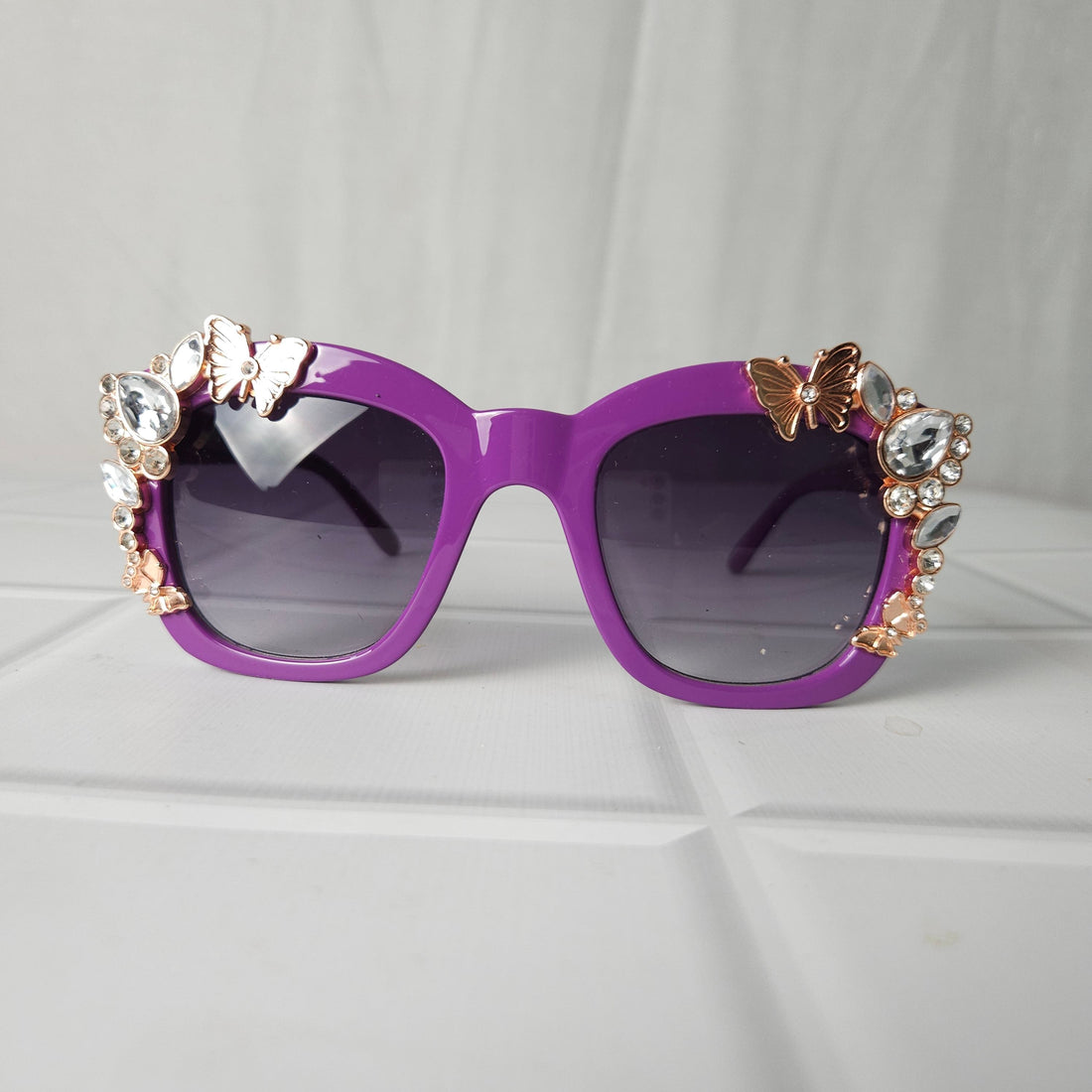 Stylish sunglass