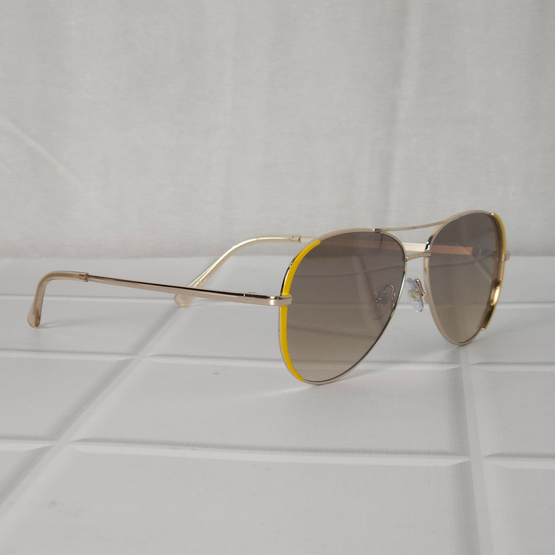 Retro Tinted Aviator Sunglasses